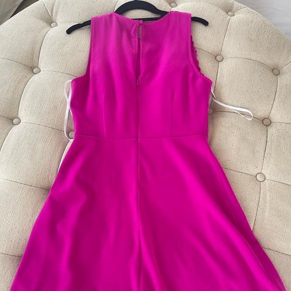 Laundry hot pink sleeveless dress with lace detailing - Picture 6 of 9